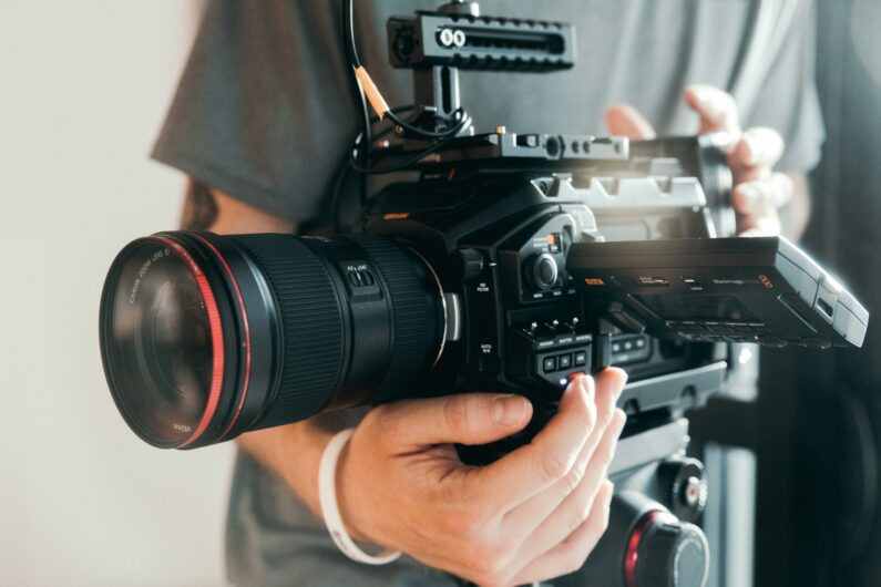 5 Benefits of Choosing a Video Production Service Near You