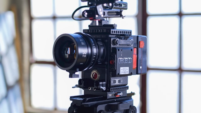 5 Benefits of Choosing Local Video Production Near Me